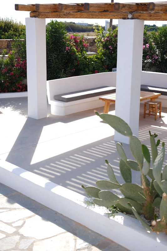 Un coin repos dans un hôtel en Grèce